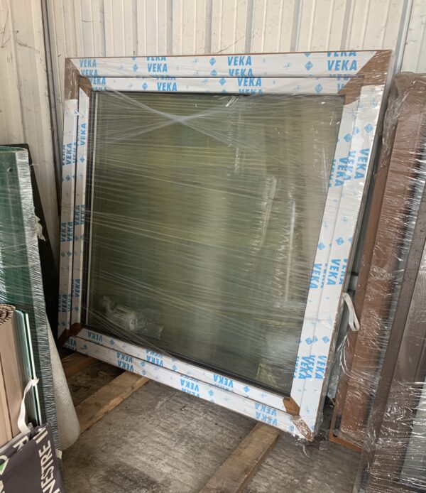 Finestra in PVC Effeto Legno, VEKA