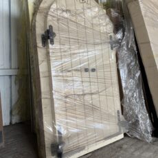 Finestra in legno Bianca centinata combinata scuri + finestra