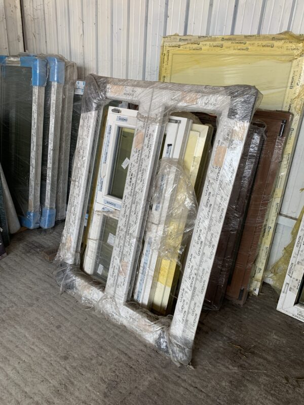 Finestra in PVC Bianco Liscio senza vetro