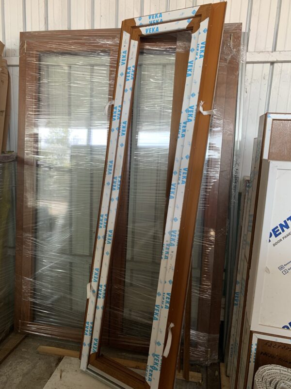 Finestra in PVC Effeto legno senza vetro VEKA - Image 4
