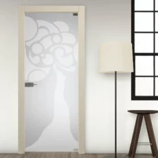 Porta a Battente in legno bugnata con vetro